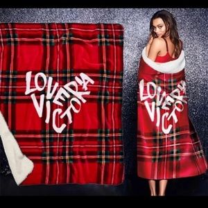 New VS pink sherpa Blanket